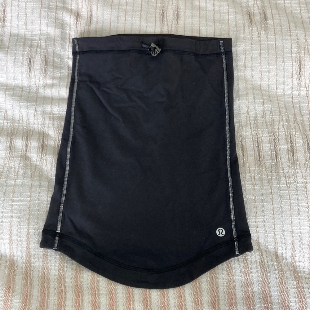 Lulu lemon runner’s neck gaiter